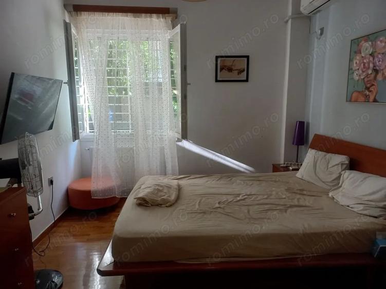 Apartament cu 2 camere decomandat în Panduri