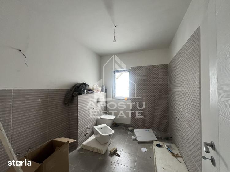 Casă cu 4 camere cu Teren 350 Mp în Moșnița Nouă
