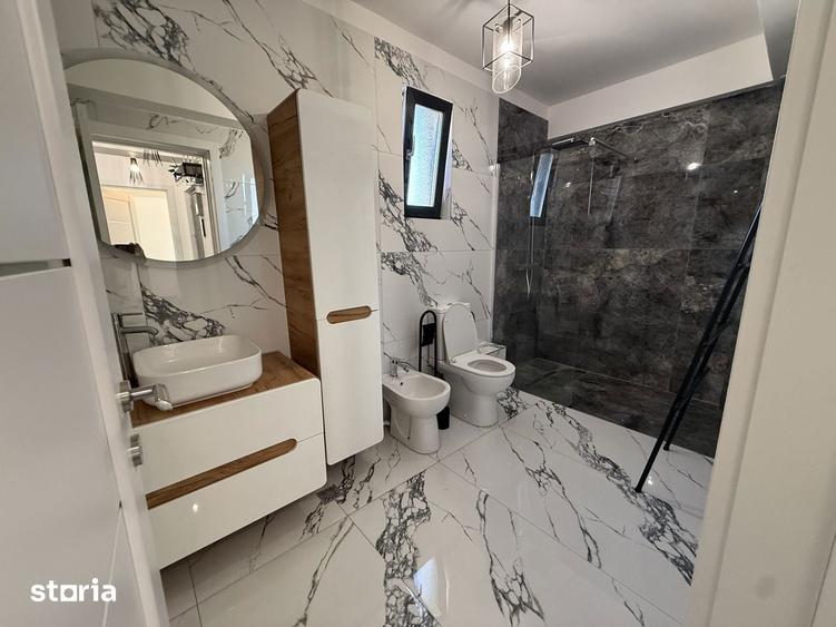 Apartament cu 2 camere decomandat în Calea București