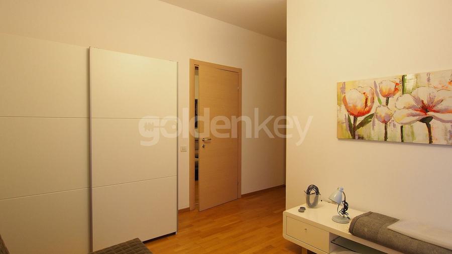 Apartament cu 3 camere semidecomandat, mobilat în Herăstrău
