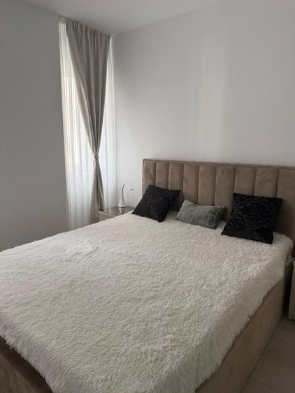 Apartament cu 2 camere decomandat în Lotus