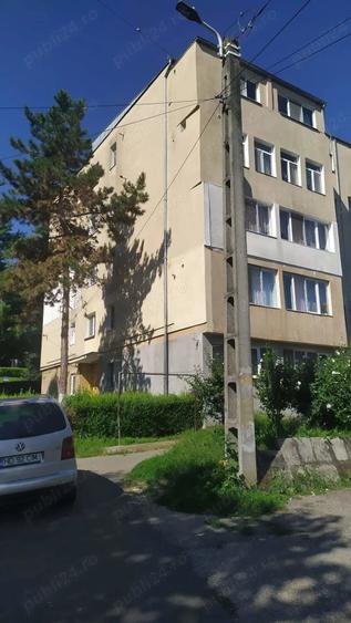 Apartament cu 3 camere decomandat în Micro 15