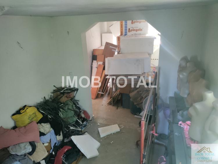 Casă individuală cu 3 camere cu Canalizare în Prundu