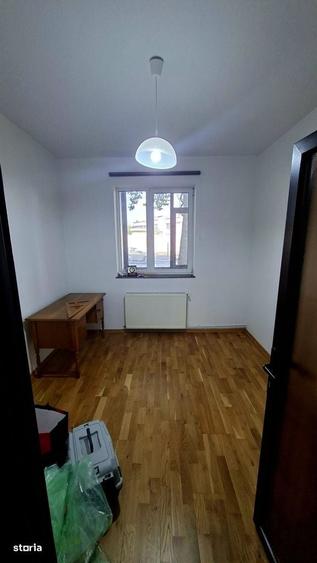 Apartament cu 3 camere decomandat în Trivale