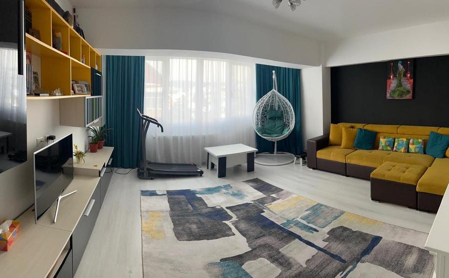 Apartament cu 4 camere decomandat în Exterior Vest