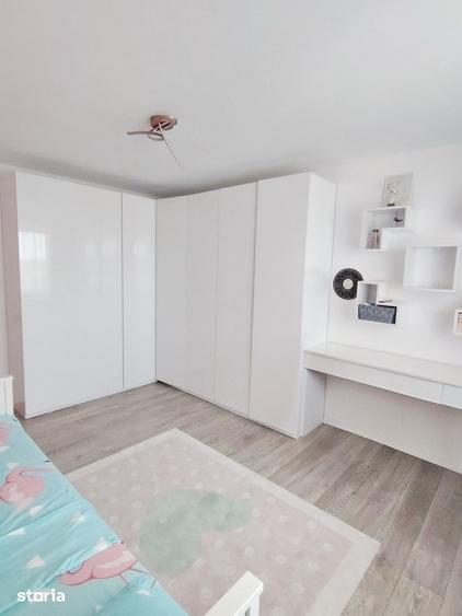 Casă cu 4 camere cu Teren 250 Mp în Central