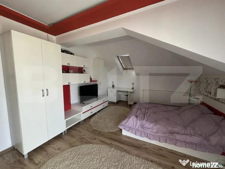 Casă cu 4 camere cu Teren 853 Mp în Păulești
