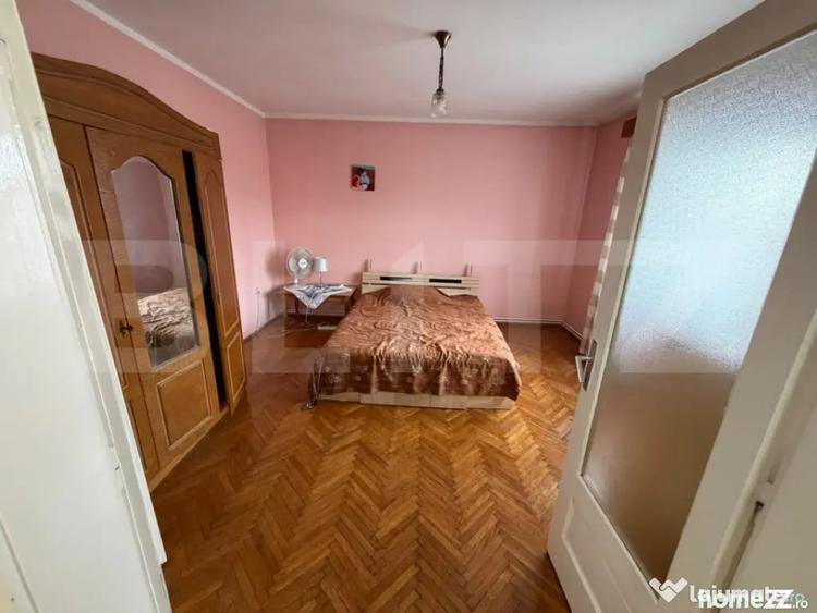 Casă cu 6 camere cu Teren 554 Mp în 14 Mai