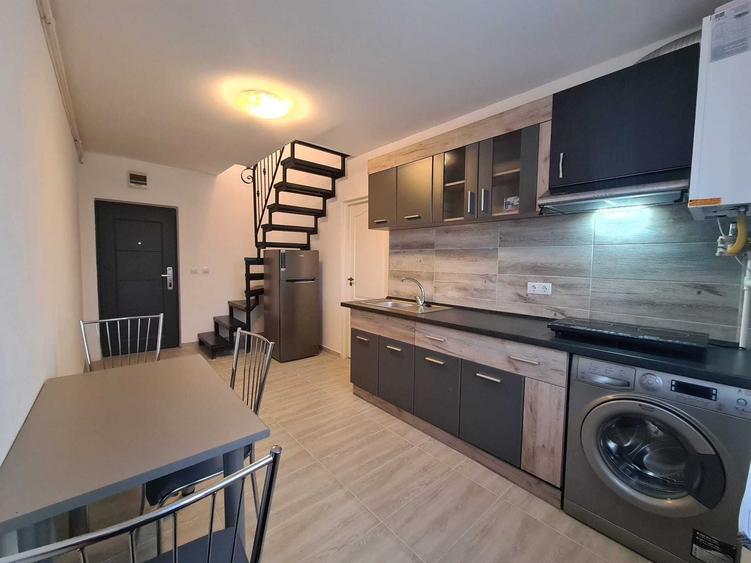 Apartament cu 3 camere decomandat în Ștrand