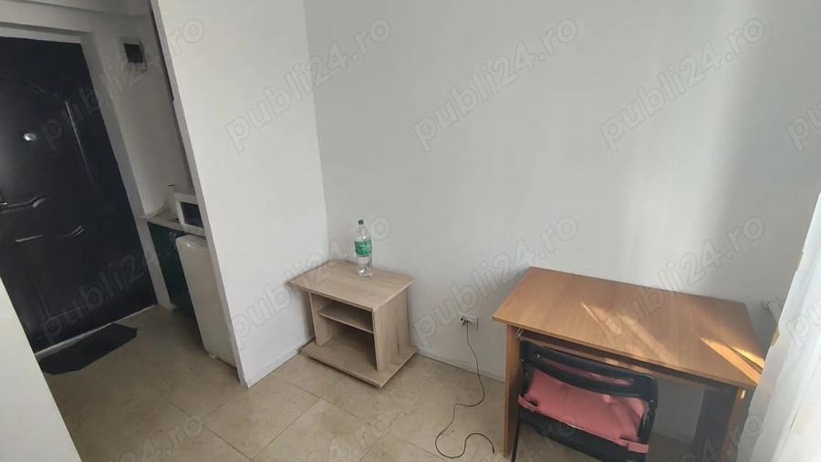 Garsonieră decomandată în Take Ionescu