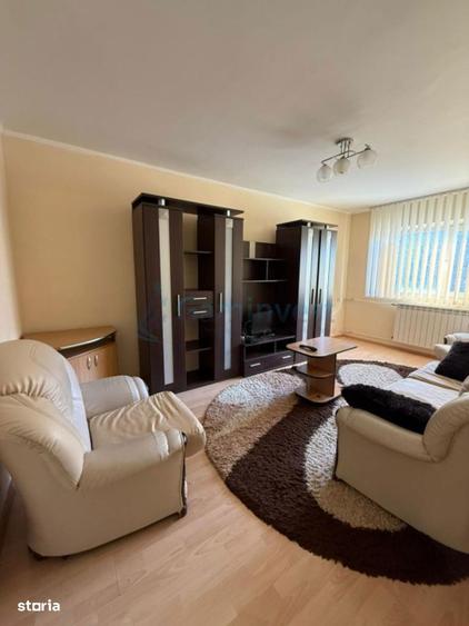 Apartament cu 3 camere decomandat în Rogerius