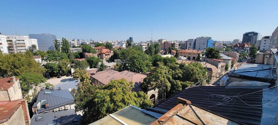 Apartament cu 2 camere semidecomandat în Eminescu