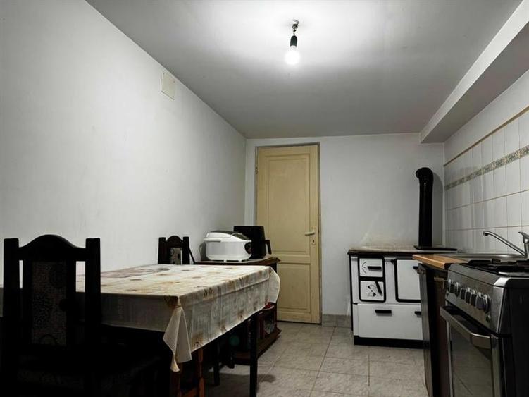 Casă individuală cu 4 camere cu Teren 1000 Mp în Burdujeni