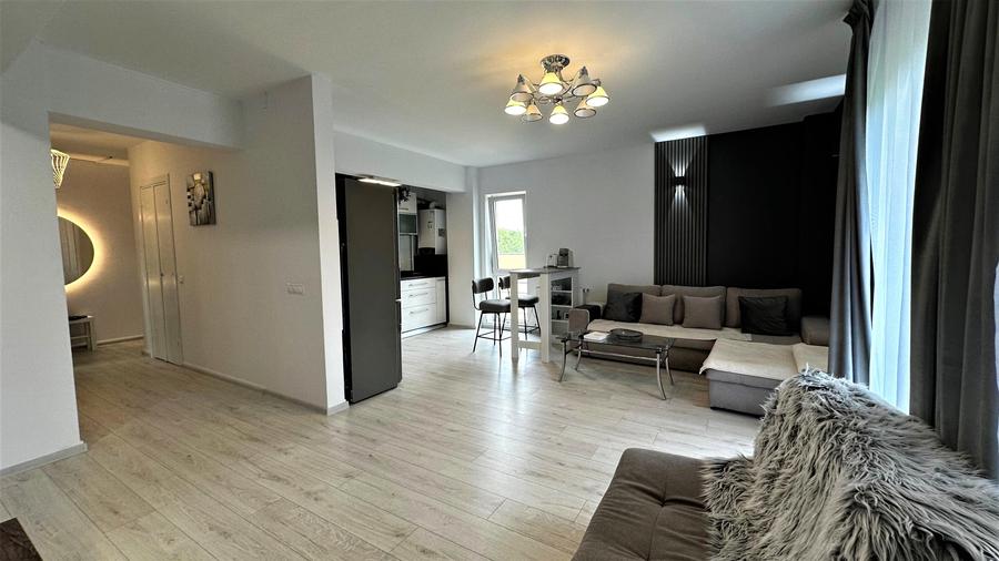 Apartament cu 2 camere semidecomandat, mobilat în Băneasa