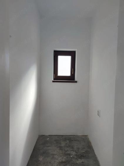 Casă cu 2 camere cu Teren 500 Mp în Central