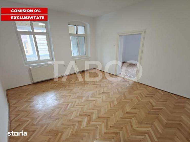 Apartament cu 2 camere nedecomandat în Lupeni