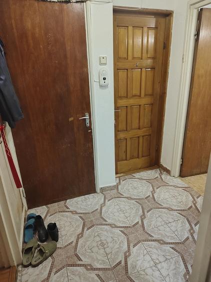 Apartament cu 2 camere decomandat în Drumul Taberei