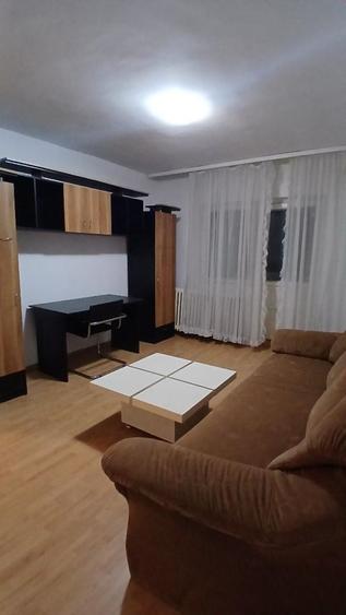 Garsonieră în Aradului