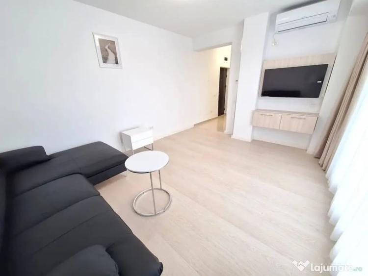 Apartament cu 4 camere decomandat în Craiovei