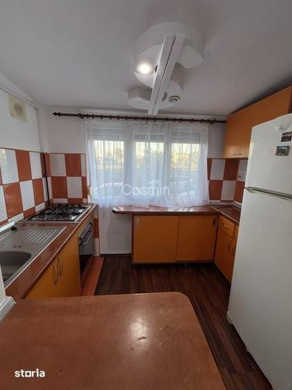 Proprietar Inchiriez Garsoniera in Lipovei,parter