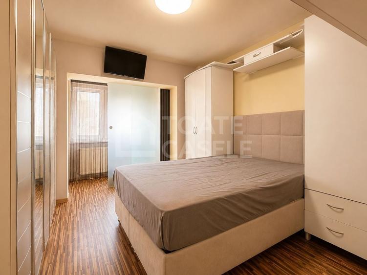 Apartament cu 3 camere decomandat, mobilat în Între Lacuri
