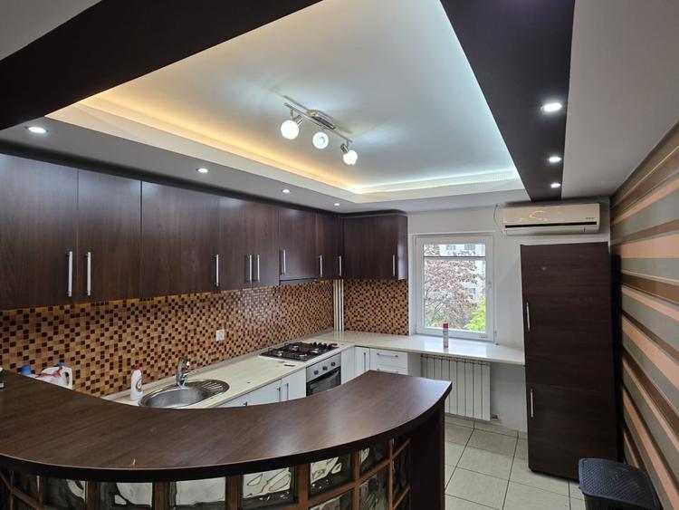 Apartament cu 3 camere decomandat, mobilat în Aviației