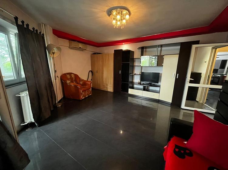 Apartament cu 2 camere decomandat în Militari