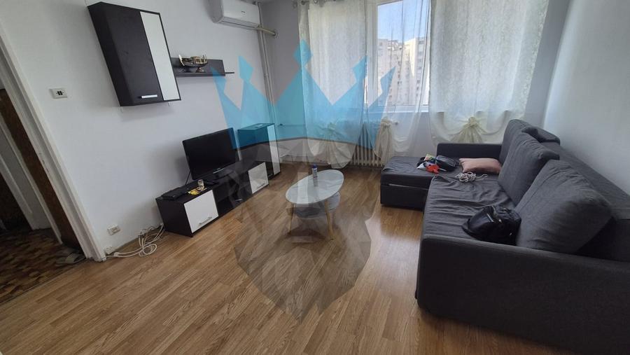 Apartament cu 3 camere decomandat, mobilat în P-ța Unirii