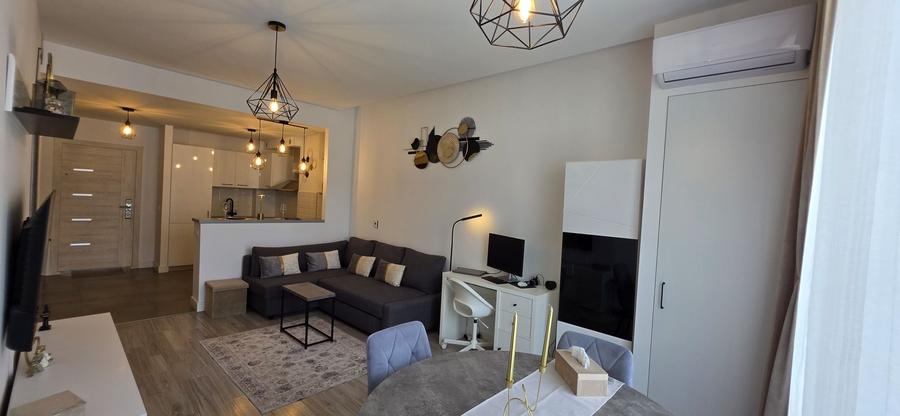 Apartament cu 2 camere semidecomandat în Nord