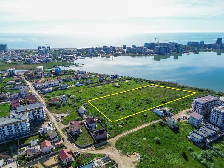 Teren Construcții intravilan de 6453 mp, în Sud