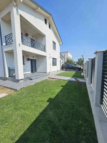 Casă cu Teren 500 Mp în Central