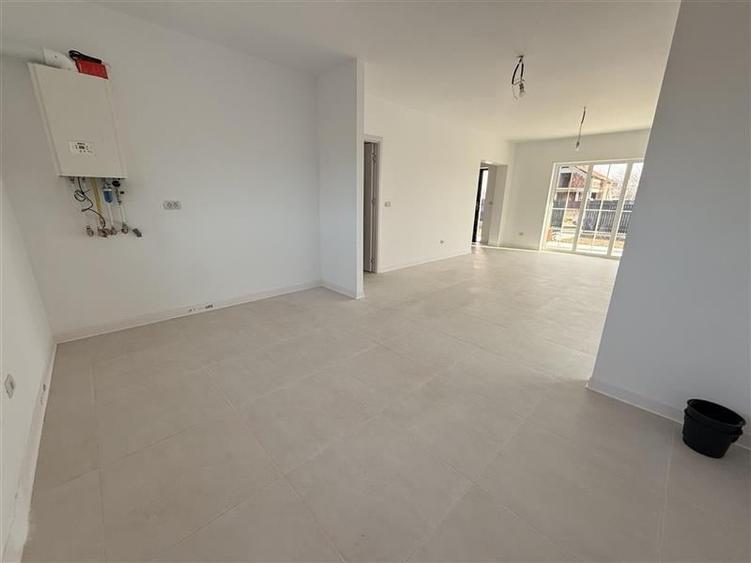 Casă individuală cu 3 camere cu Teren 350 Mp în Exterior Nord