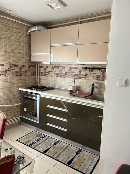 Apartament cu 2 camere decomandat în Ultracentral