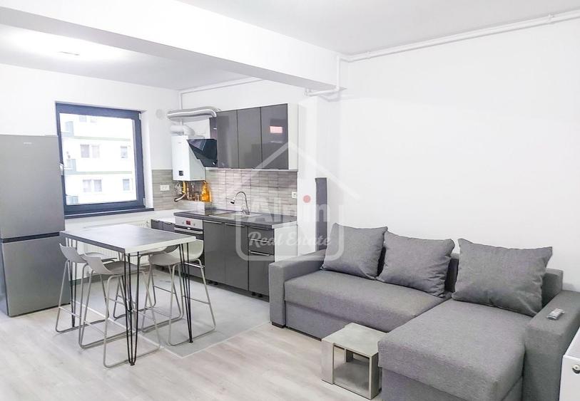 Apartament cu 2 camere decomandat, mobilat în Tractorul