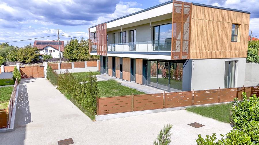 Casă individuală cu 5 camere cu Canalizare în Corbeanca
