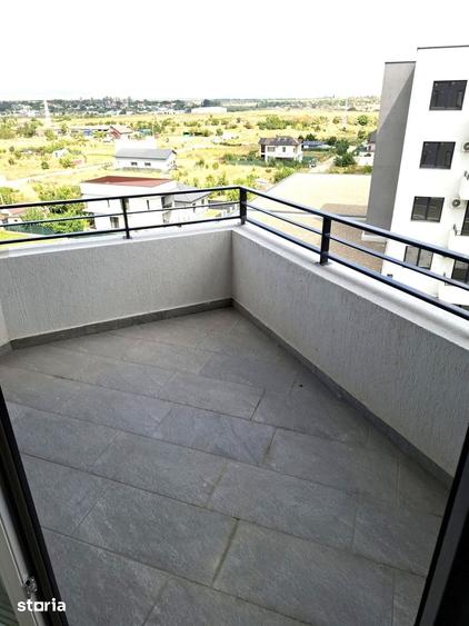 Apartament cu 6 camere decomandat în Central