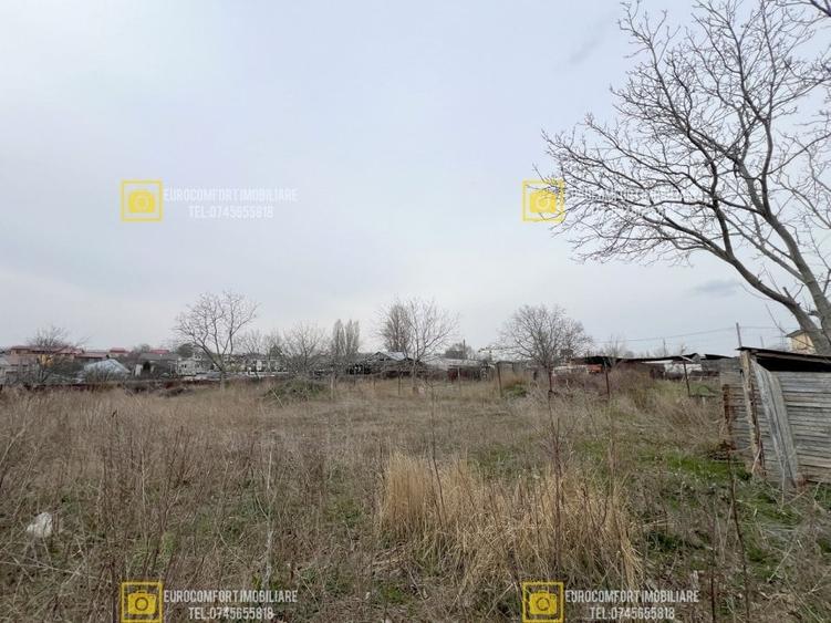 Teren Construcții intravilan de 1000 mp, în Nord