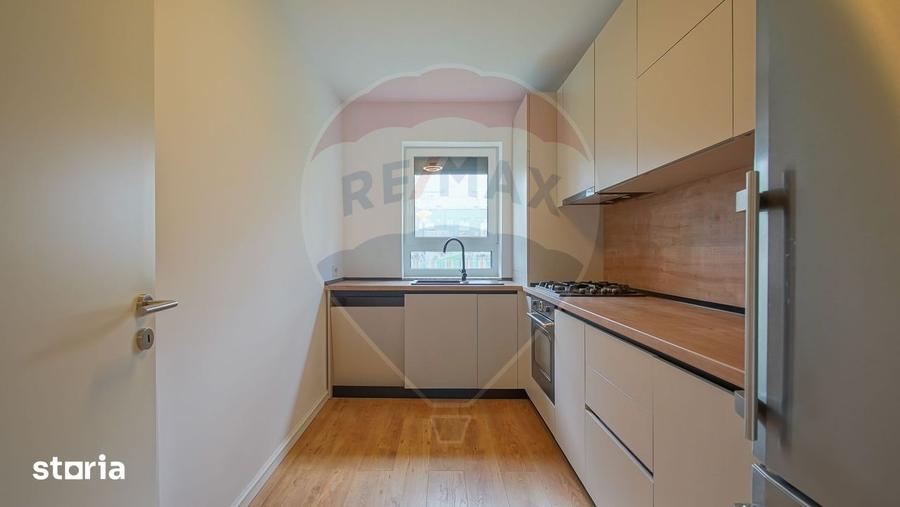 Apartament cu 2 camere decomandat, mobilat în Tractorul