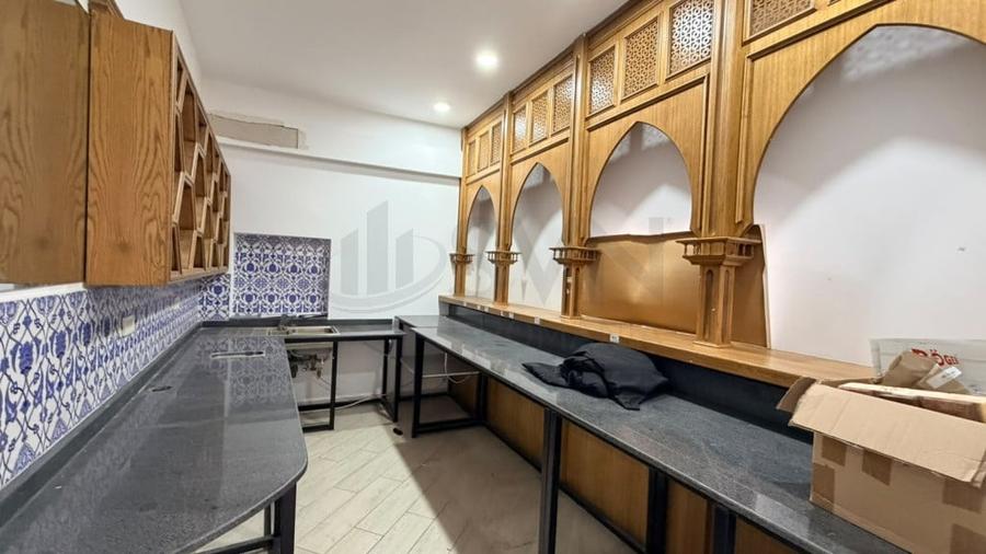 Casă cu 5 camere cu Teren 50 Mp în Unirii