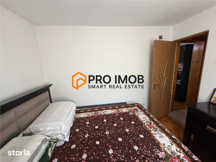 Apartament cu 4 camere semidecomandat în Micro 5