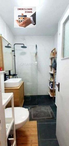 Apartament cu 3 camere semidecomandat în Ștefan cel Mare