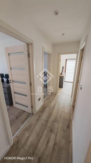 Casă individuală cu 5 camere cu Canalizare în Nord-Est