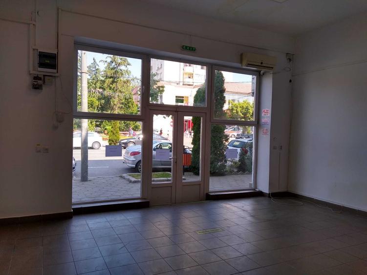 Spațiu comercial, de 68 mp, în Ultracentral