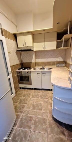 Vanzare apartament trei camere transformate in doua vila Armeneasca - 4
