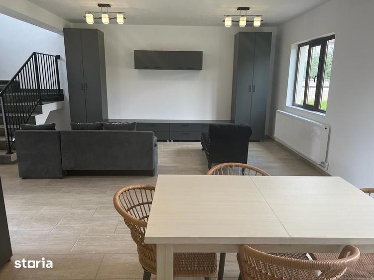 Casă cu 4 camere cu Teren 250 Mp în Ulmi