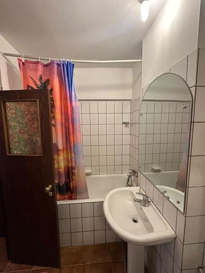 Apartament cu 2 camere decomandat în Ghencea