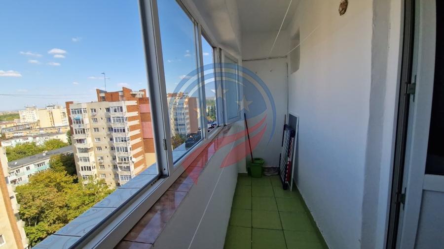 Apartament cu 2 camere semidecomandat, mobilat în Craiovița Nouă