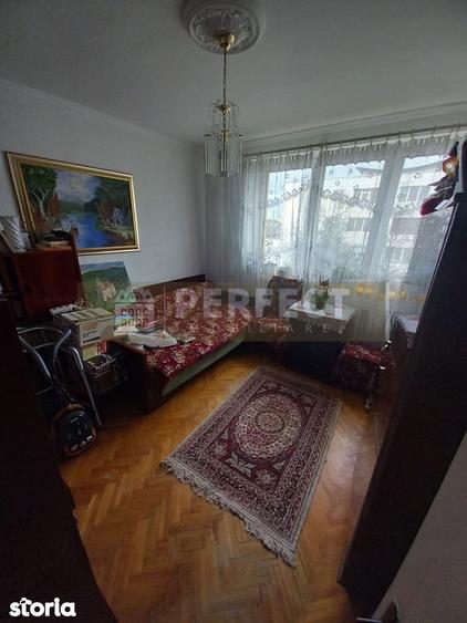 Ap.2 camere ULTRACENTRAL decomandat et.3 pret 72000euro - 11