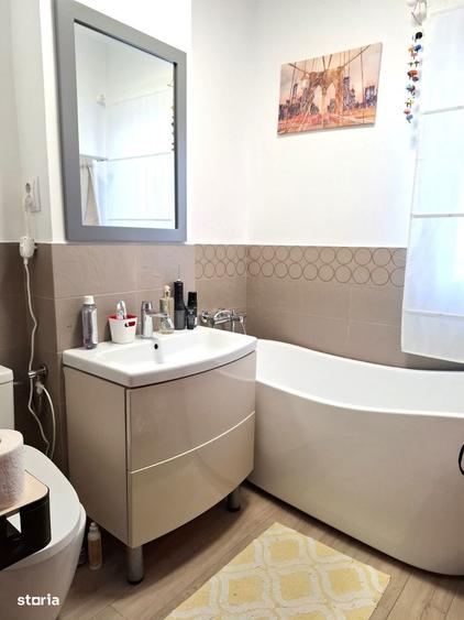 Apartament cu 3 camere decomandat în Orizont