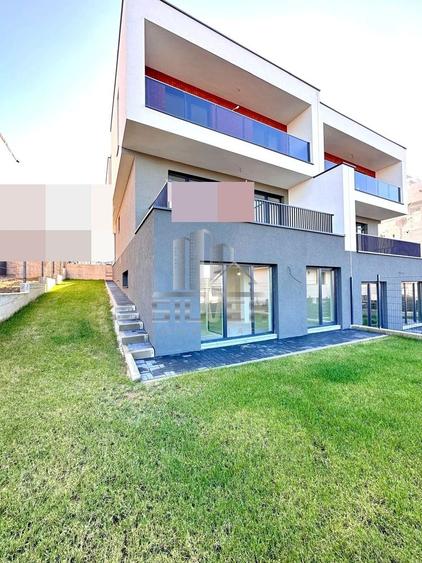 Duplex cu 4 camere cu Canalizare în Florești